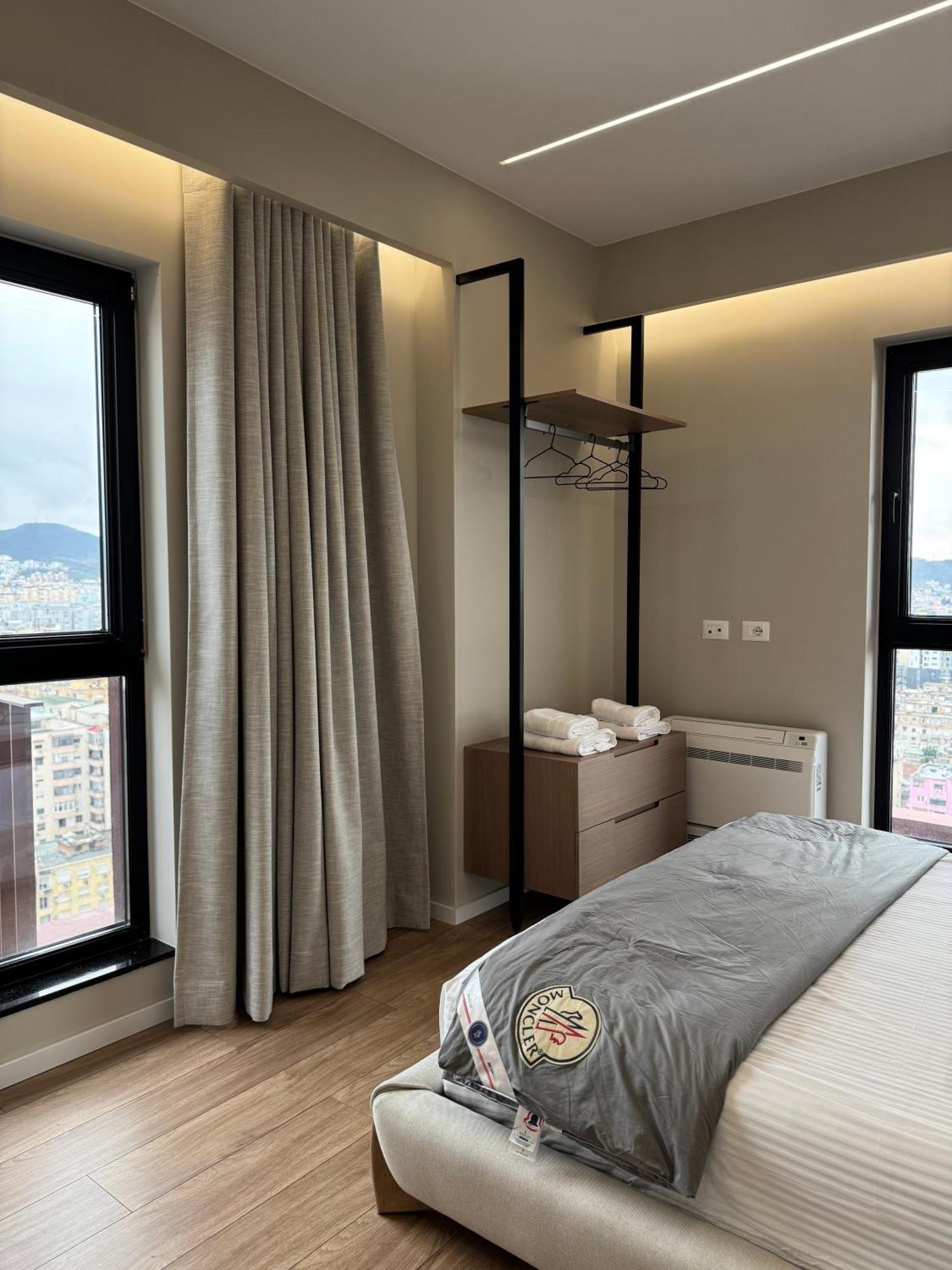Square Inn Garden Aparthotel Tirana Exterior photo